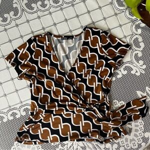Y2K retro Geo Print Brown and Black Wrap Top size medium